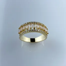 Anel com Zircônia Rosa Claro Folheado a Ouro 18k