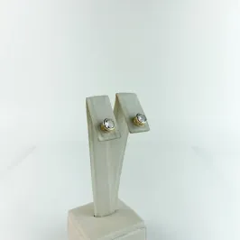 Brinco Ponto de Luz Folheado a Ouro 18k