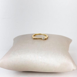 Anel Reto Ponto de Luz em Zircônia Folheado a Ouro 18k