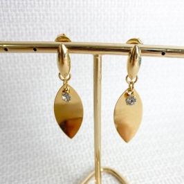 Brinco Folha Oval com Zircônia Folheado a Ouro 18k