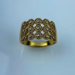 Anel 15 Círculos Cravejado em Zircônia Folheado a Ouro 18k