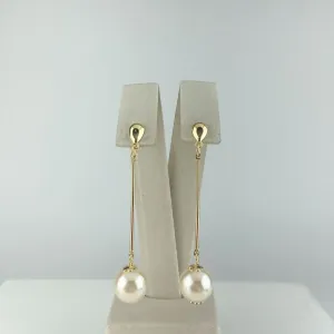 Brinco com Pingente de Pérola Folheado a Ouro 18k