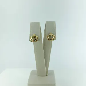 Brinco com Design de Coroa com Microzircônias Coloridas Folheado a Ouro 18k