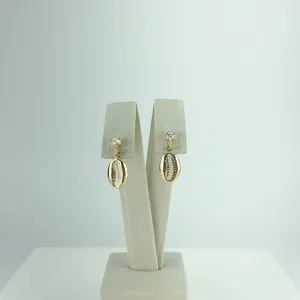 Brinco Ponto de Luz e Búzios e  Folheado a Ouro 18k