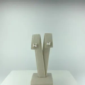 Brinco Ponto de Luz Design Quadrado Folheado a Ouro 18k