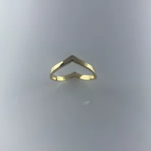 Anel Aro Duplo Design em V com MicrozircôniasAnel com Trama Folheado a Ouro 18k