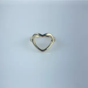 Anel Design de Coração Vazado Folheado a Ouro 18k