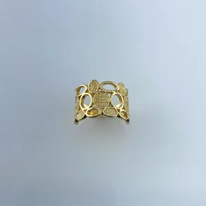 Anel com Formas Arredondadas Folheado a Ouro 18k