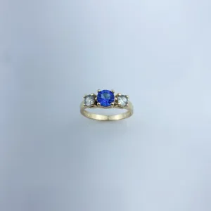 Anel com Zircônia Azul e Cristal Folheado a Ouro 18k