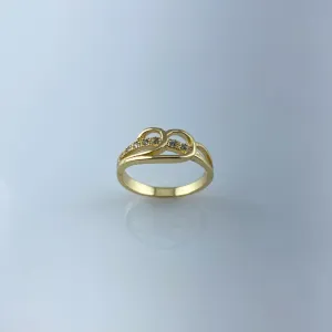 Anel com Zircônia e Design de Meia Onda Folheado a Ouro 18k