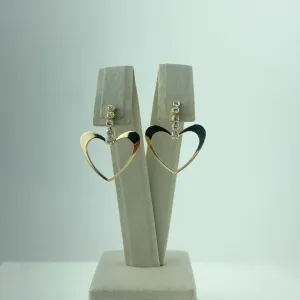 Brinco Coração Vazado com Riveira Folheado a Ouro 18k