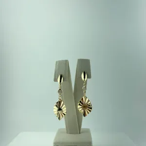 Brinco Design de Gota e Zircônia Folheado a Ouro 18k