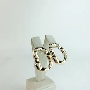 Brinco Orgânico Oval Folheado a Ouro 18 K