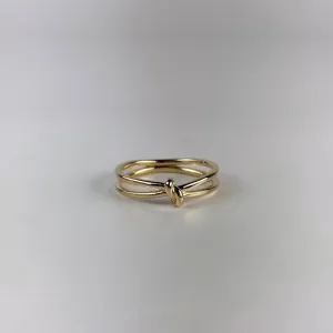 Anel Nó Folheado a Ouro 18k