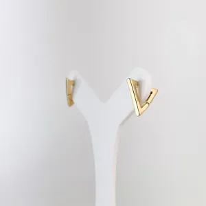 Brinco Triangular Folheado a Ouro 18k