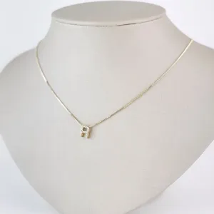 Colar Pingente Letra R em Zircônias Folheado a Ouro 18k