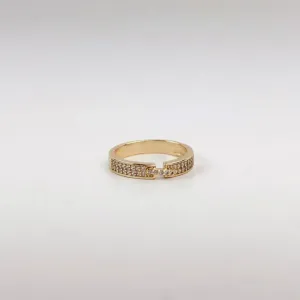 Anel Presilha Cravejado em Zircônias Folheado a Ouro 18k