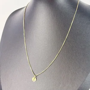 Colar Letra C Folheado a Ouro 18k