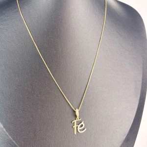 Colar Pingente Fé Cravejado em Zircônias Folheado a Ouro 18k