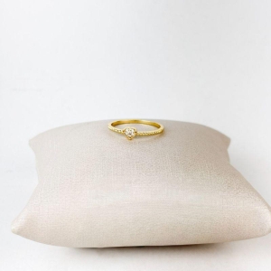 Anel Coração Trabalhado em Zircônias Folheado a Ouro 18k