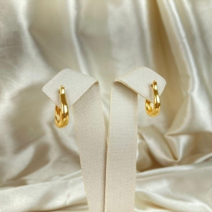 Brinco Argola Lisa Oval Folhado a Ouro 18k