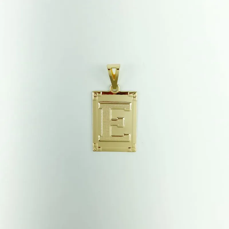 Pingente Placa Letra E Folheado a OUro 18k