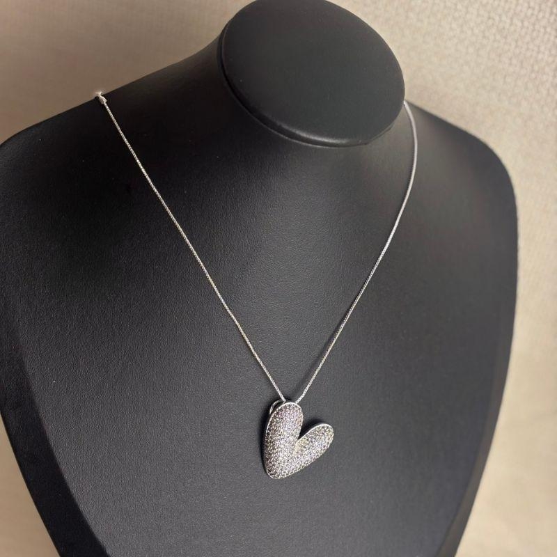 Colar de Coração em Zircônias Folheado a Prata