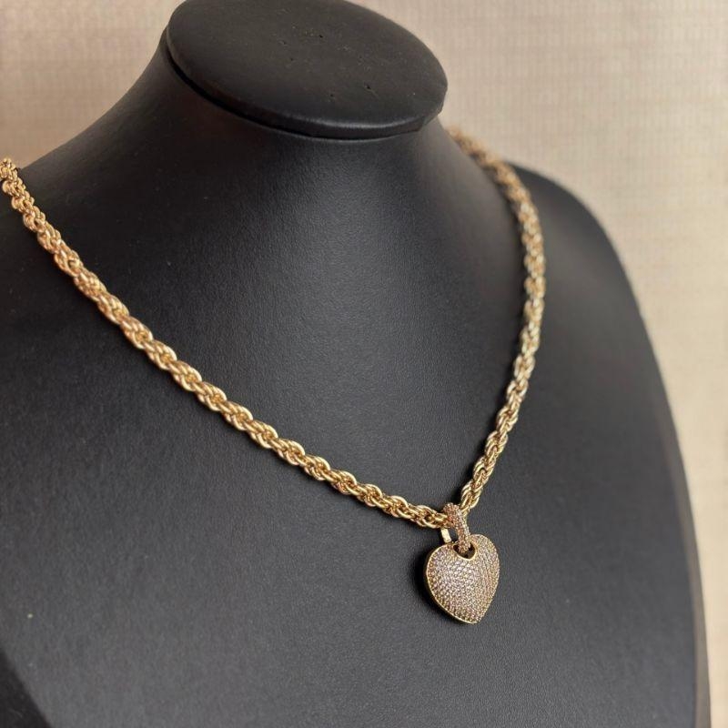 Colar Luxo Coração em Zircônias Folheado a Ouro 18k