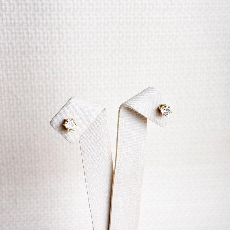 Brinco Ponto de Luz Folheado a Ouro 18k