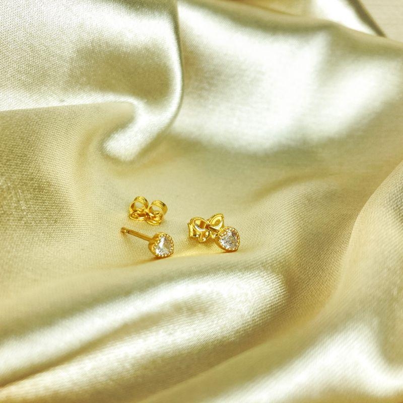 Brinco Ponto de Luz em Zircônia Folheado a Ouro 18k