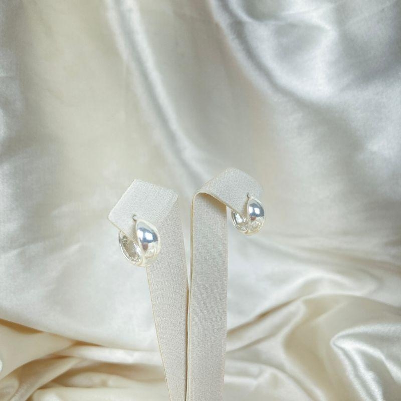 Brinco de Argolinha Lisa Folheado a Prata