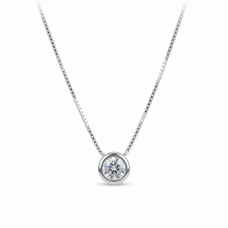 Colar em Prata 925 com Ponto de Luz