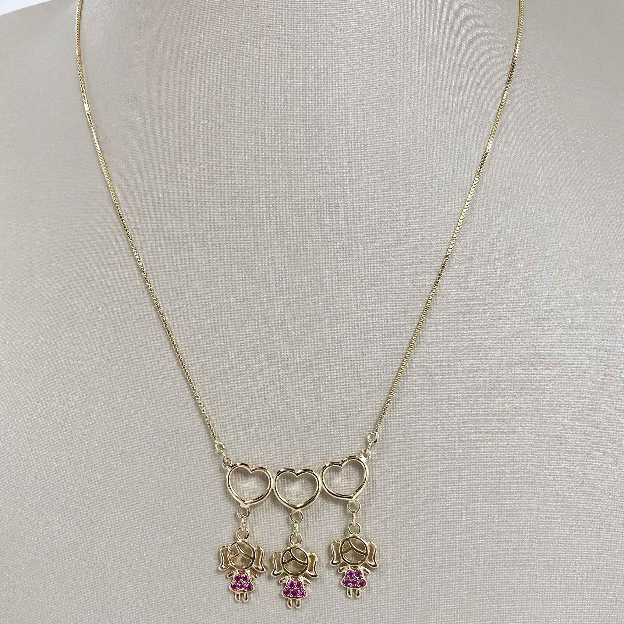 Colar Veneziana Três Meninas com Coração Folheado a Ouro 18k