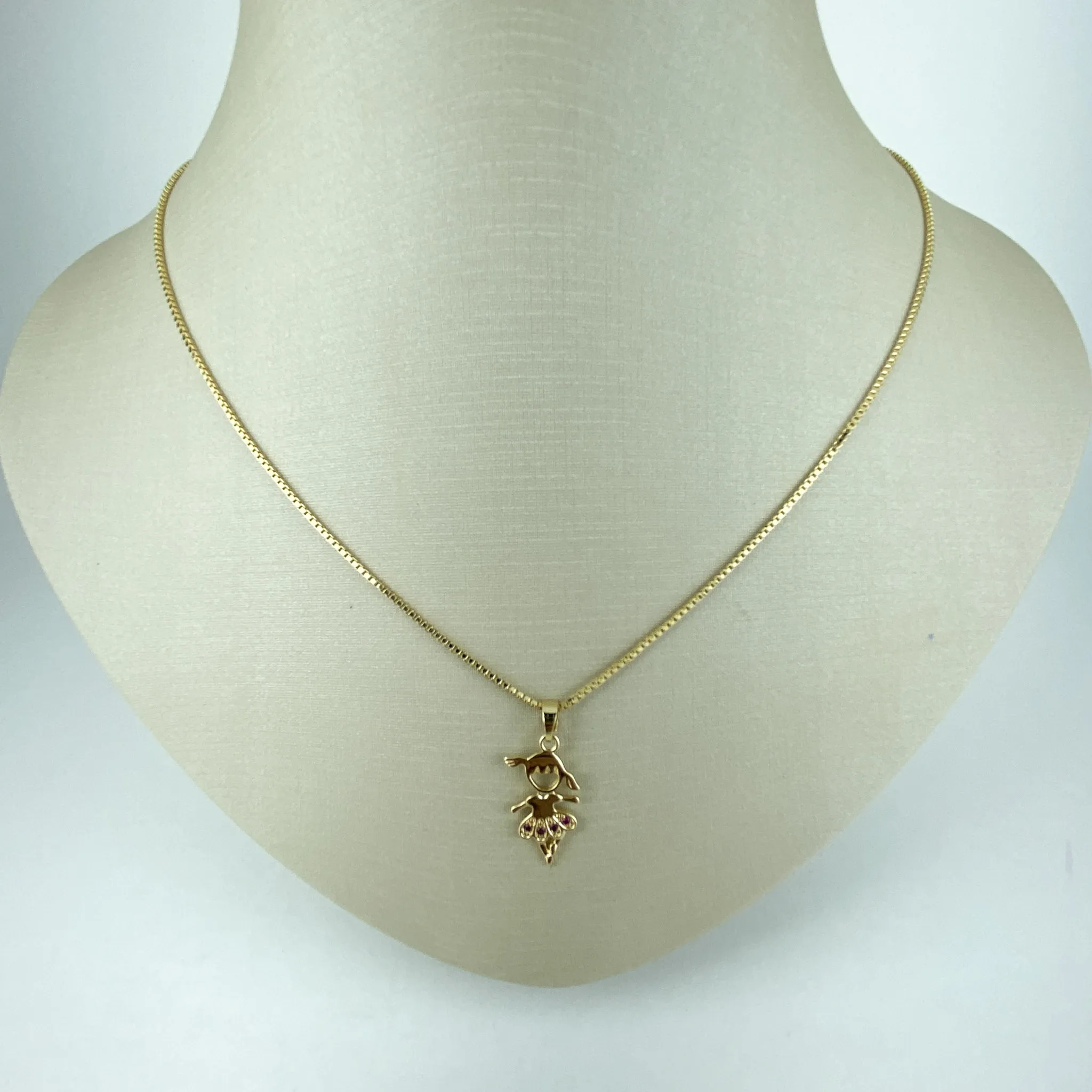 Colar Veneziana com Pingente Bailarina em Zircônia Rosa Folheado a Ouro 18k