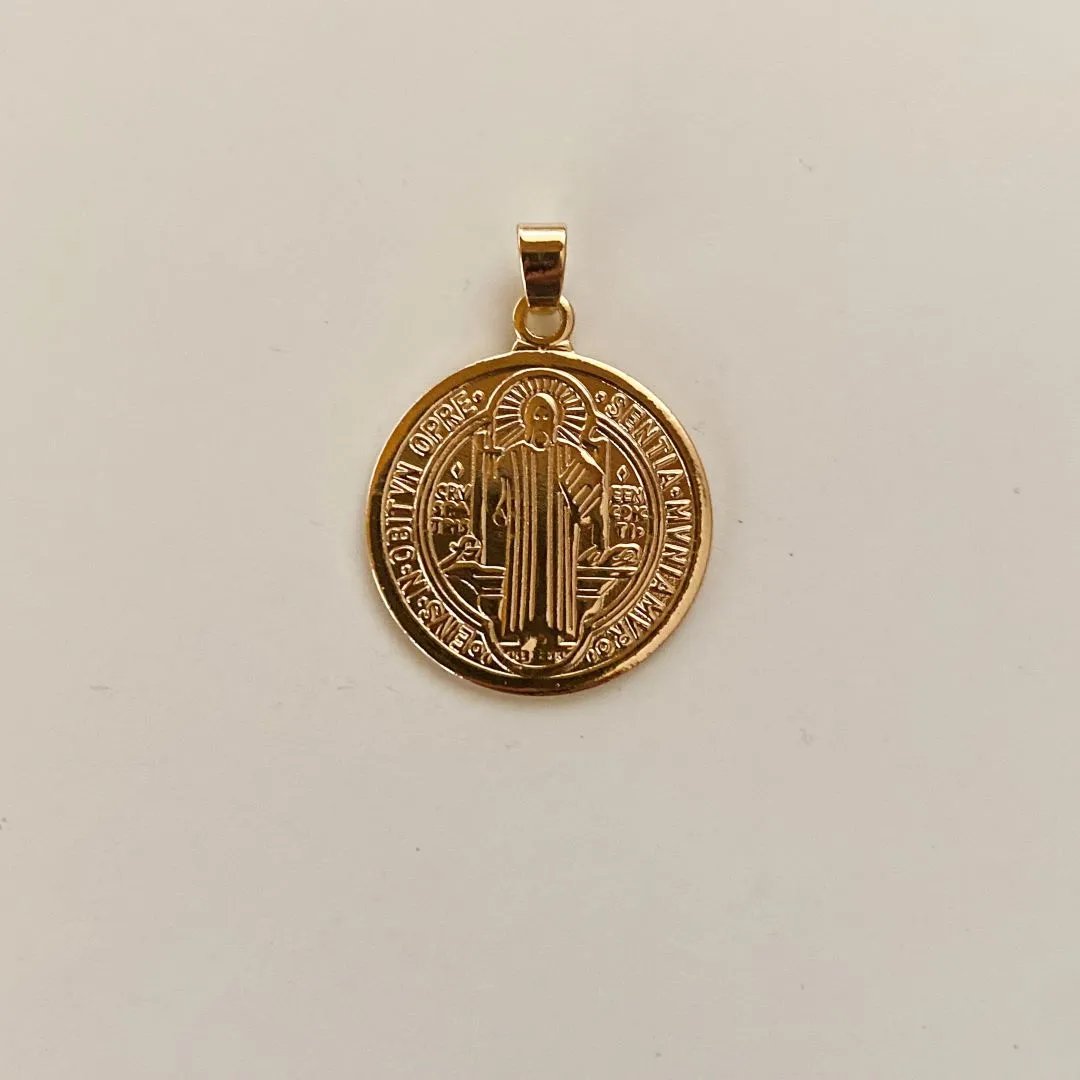 Pingente São Bento Folheado a Ouro 18k