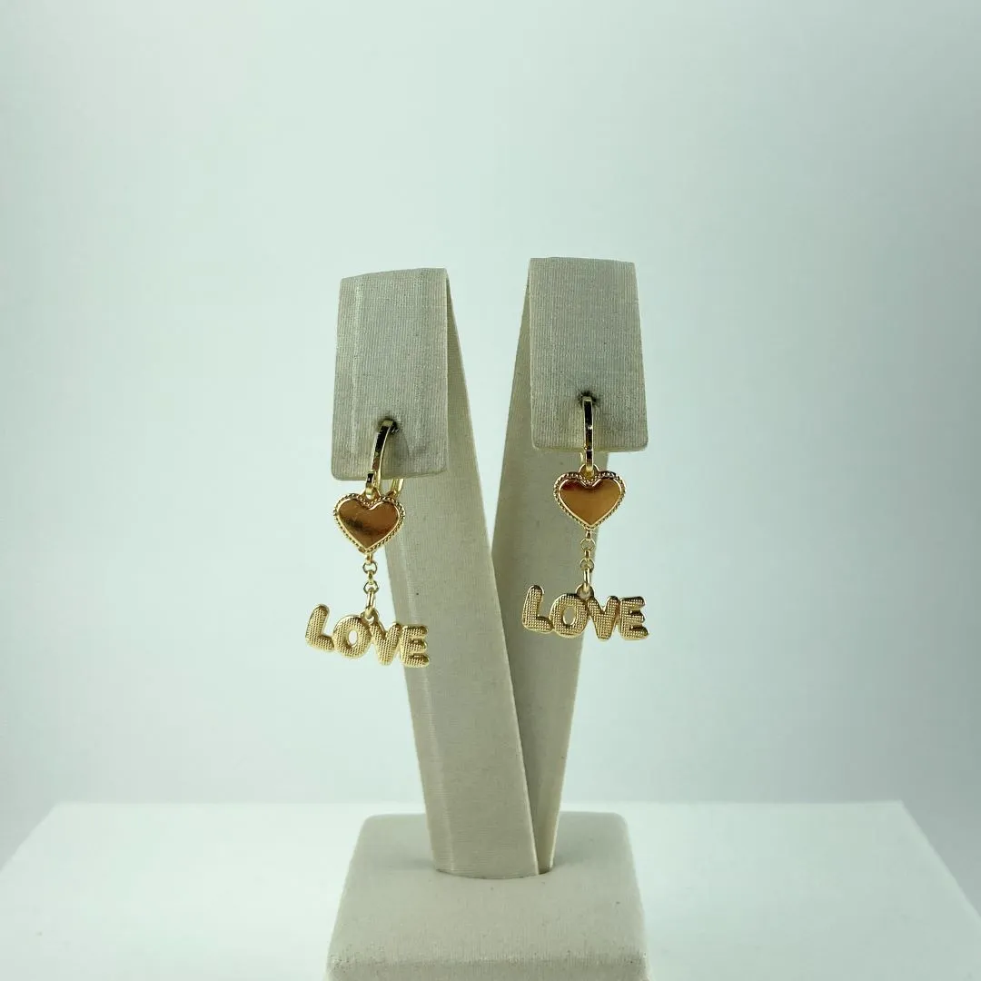 Brinco Argolinha com Coração e Palavra Love Folheado a Ouro 18k