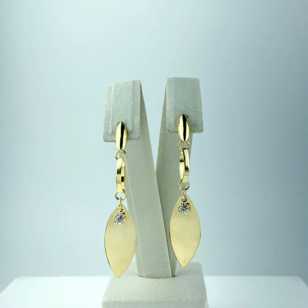 Brinco Folha Oval com Zircônia Folheado a Ouro 18k