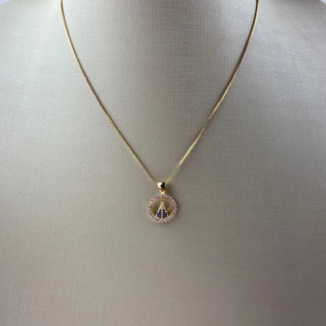Colar Veneziana com Pingente Nsa Sra Cravejado em Zircônias Folheado a Ouro 18k