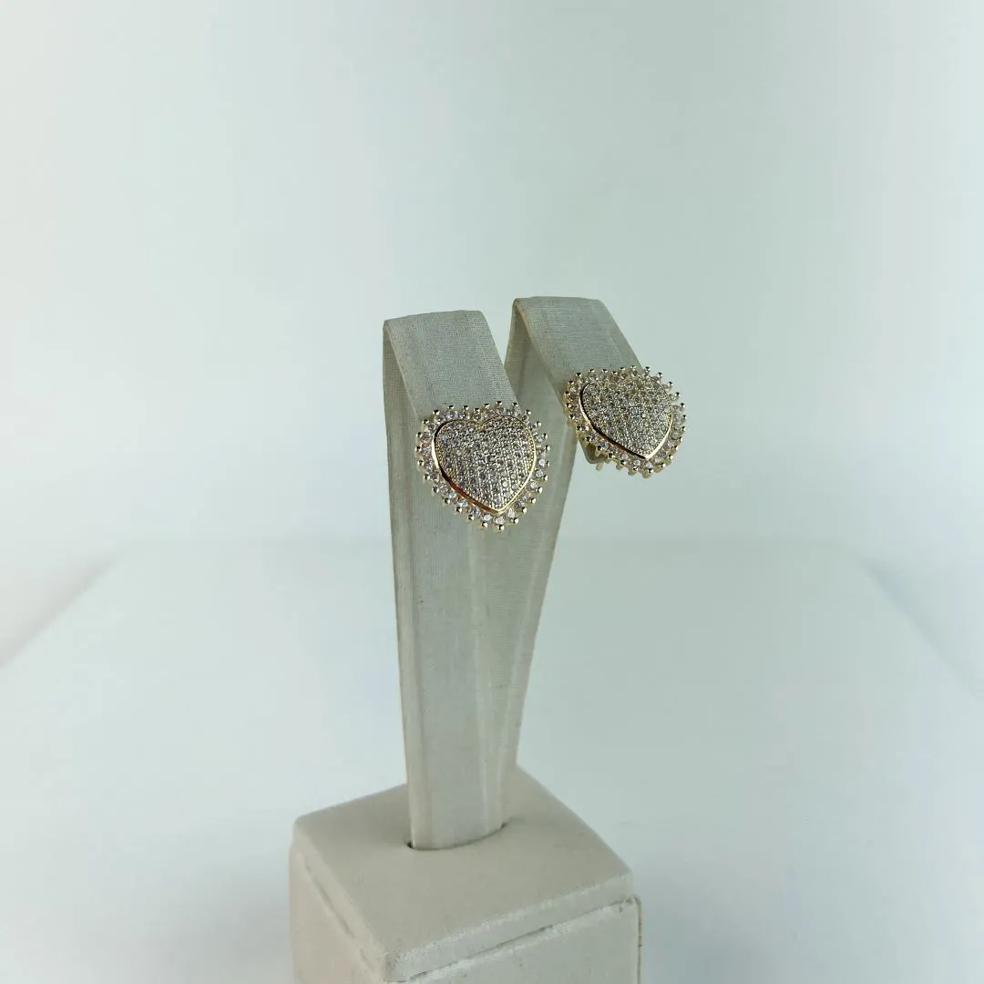 Brinco Design de Coração Cravejado em Zicônia Folheado a Ouro 18k