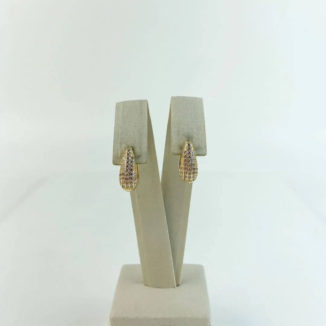 Brinco Gota Cravejado em Zircônias Folheado a Ouro 18 K