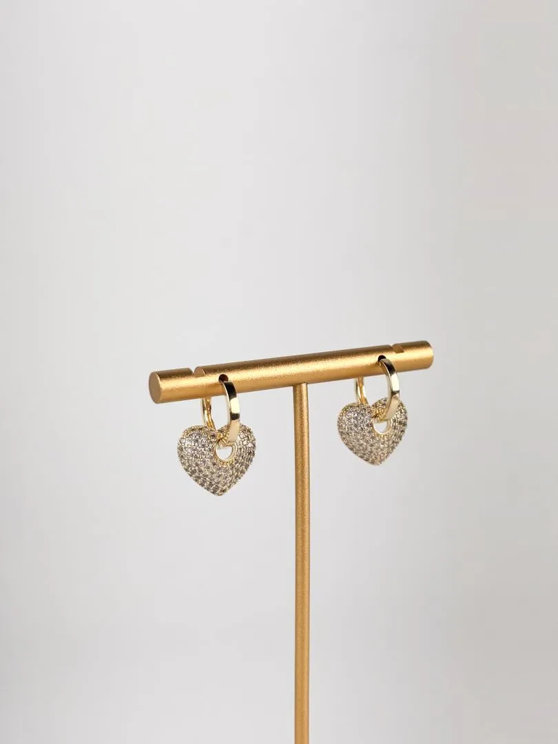 Brinco Argola Coração em Zircônia Folheado a Ouro 18k