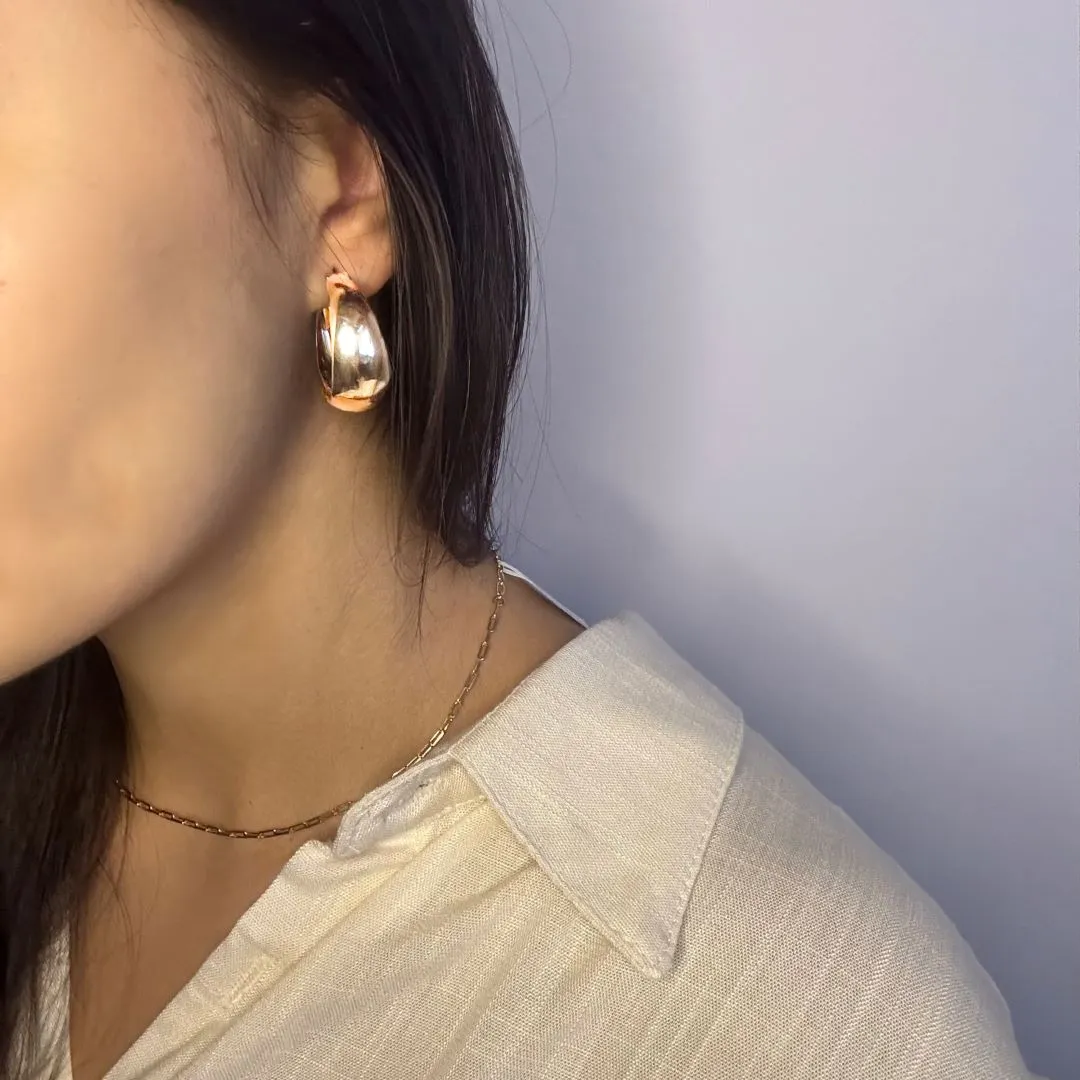 Brinco Argola Larga Lisa Folheado a Ouro 18K