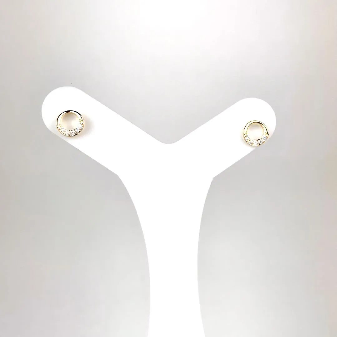 Brinco Orgânico com Microzircônias Folheado a Ouro 18k