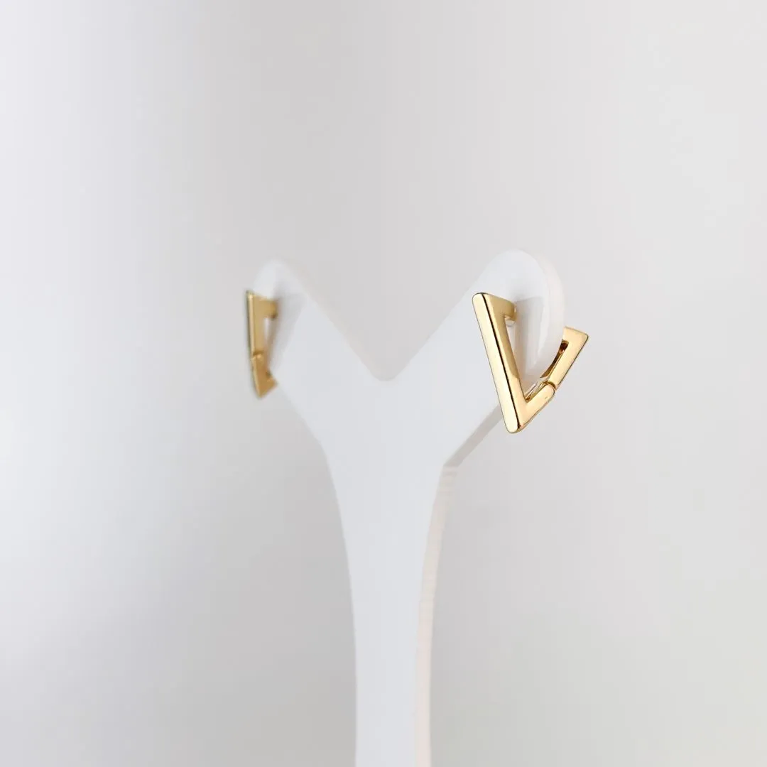 Brinco Triangular Folheado a Ouro 18k