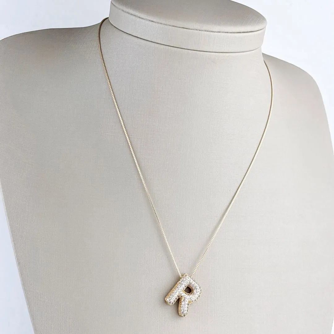 Colar Veneziana com Pingente de Letra R Cravejada de Zircônias Folheado a Ouro 18k