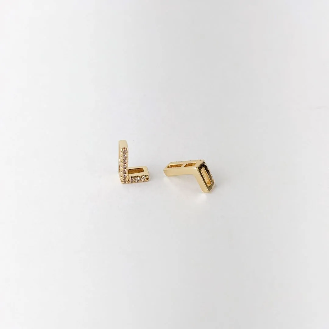 Pingente de Letra L Cravejada de Zircônias Folheado a Ouro 18k
