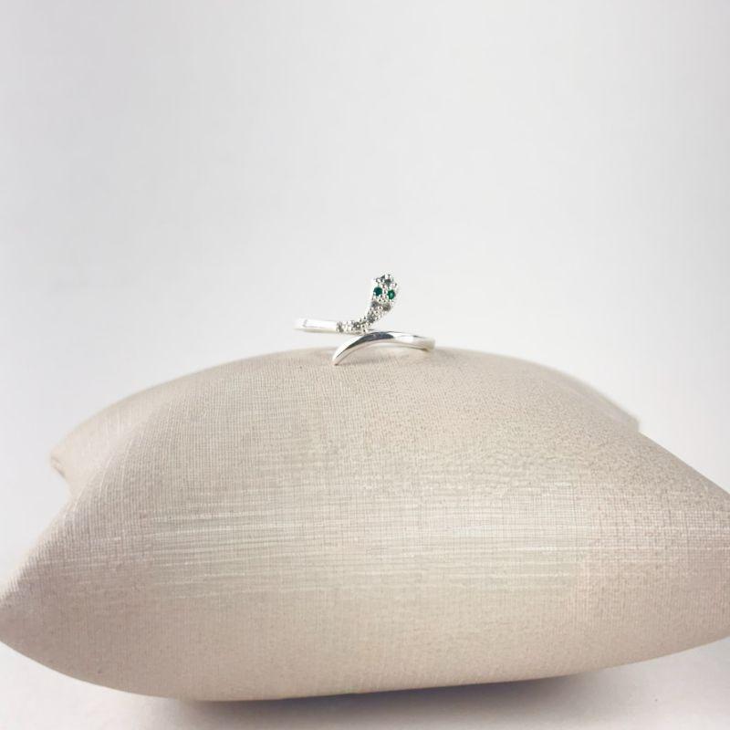 Anel Cobrinha Cravejada em Microzircônias Folheado a Prata