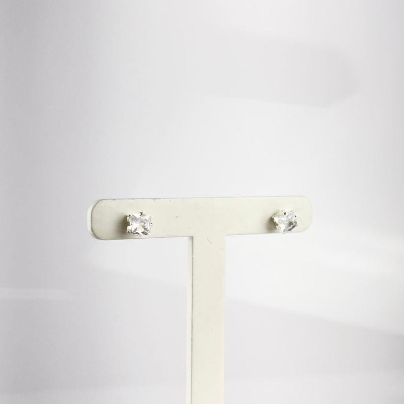 Brinco Ponto de Luz Quadrado Folheado a Prata