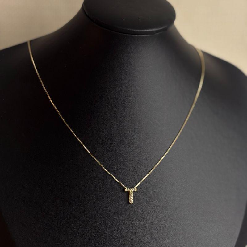 Colar Veneziana com Pingente Letra T Cravejada de Zircônias Folheado a Ouro 18k