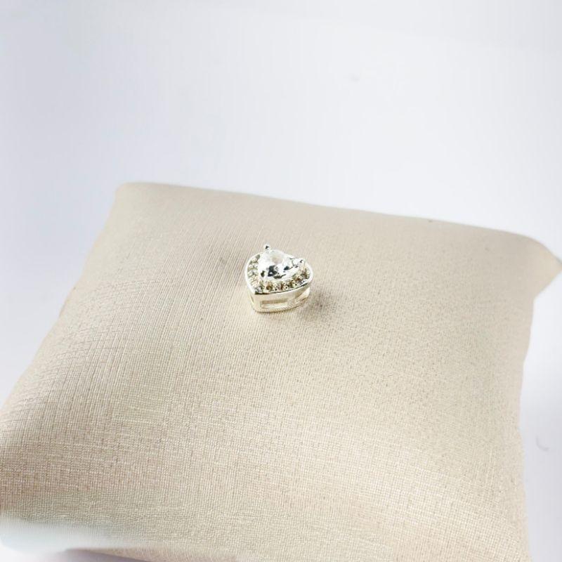 Pintente Coração Ponto de Luz em Zircônias Folheado a Prata